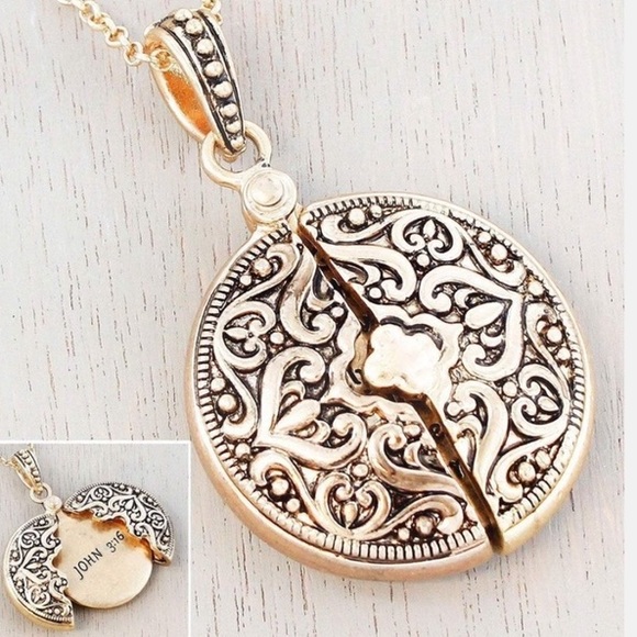 Jewelry - “JOHN 3:16” Worn Goldtone Message Locket Necklace